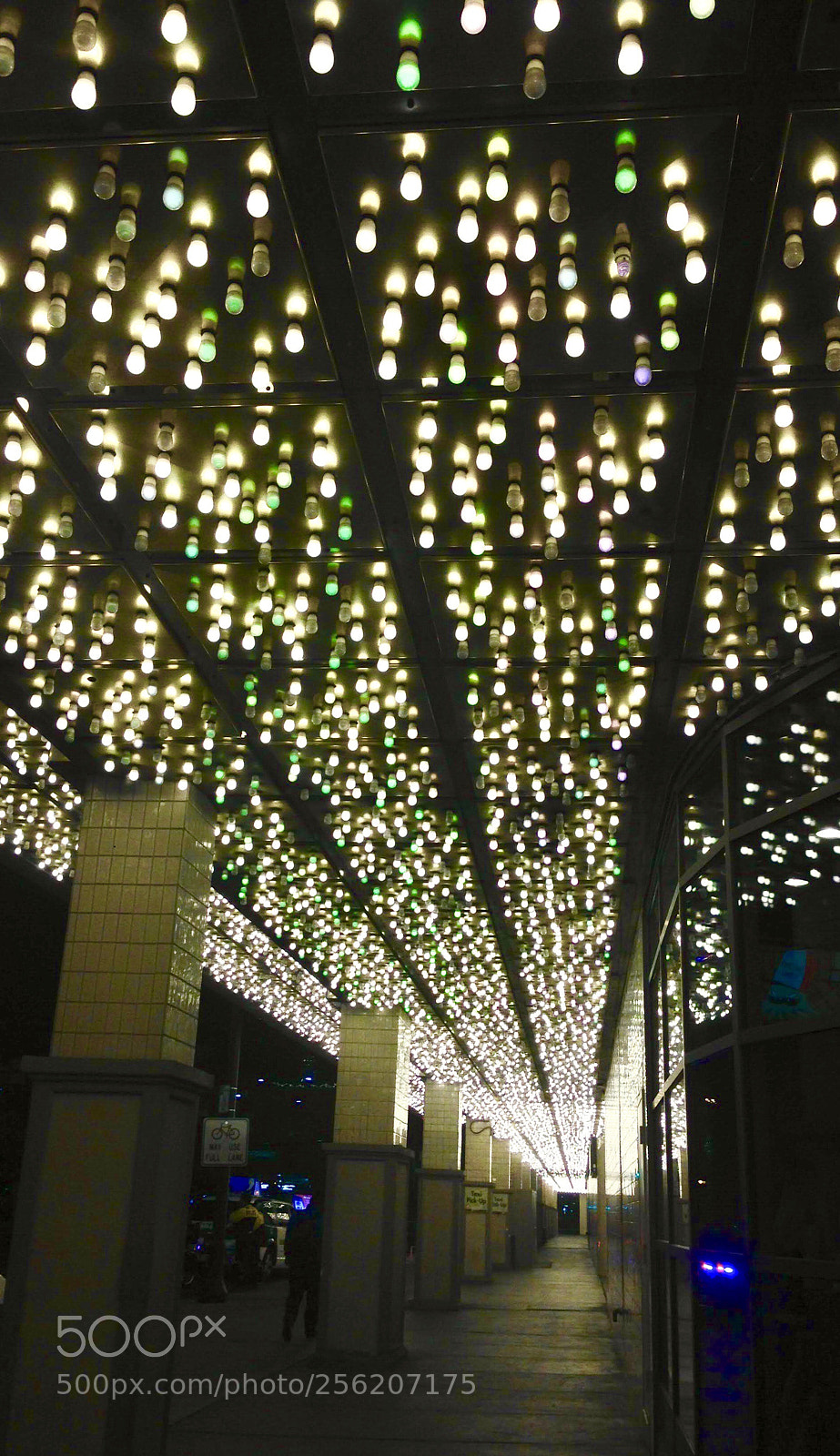 Apple iPhone 5 sample photo. Fremont street experience photography