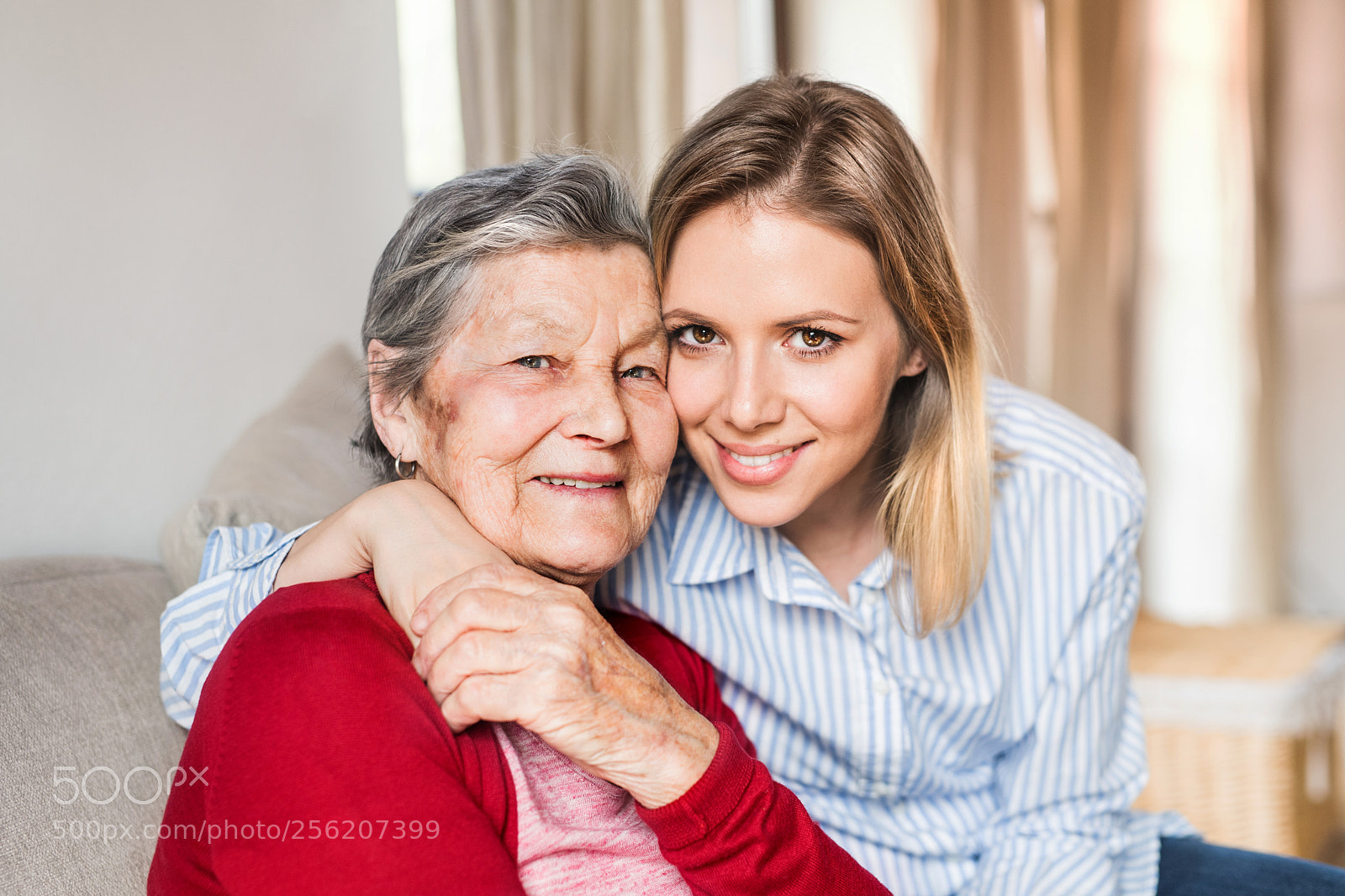 Nikon D5 sample photo. An elderly grandmother with photography