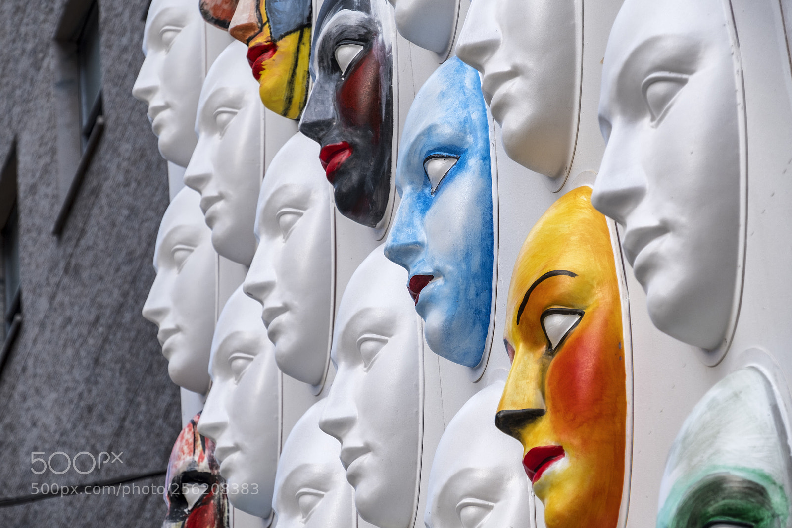 Fujifilm X-T2 sample photo. Colorful masks in milan photography