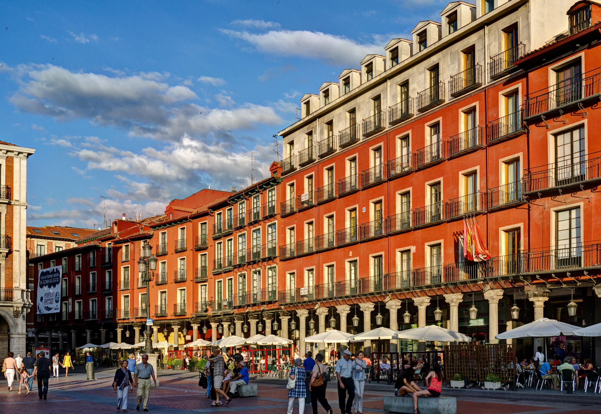 Panasonic Lumix DMC-G10 sample photo. Valladolid, plaza mayor photography