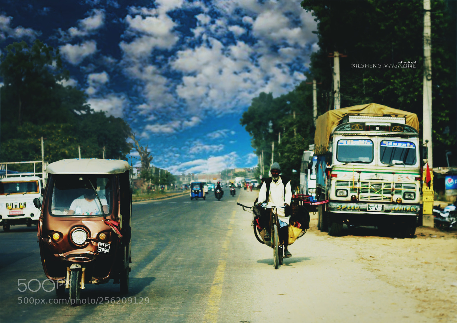 Canon EOS 550D (EOS Rebel T2i / EOS Kiss X4) sample photo. Riksha life photography