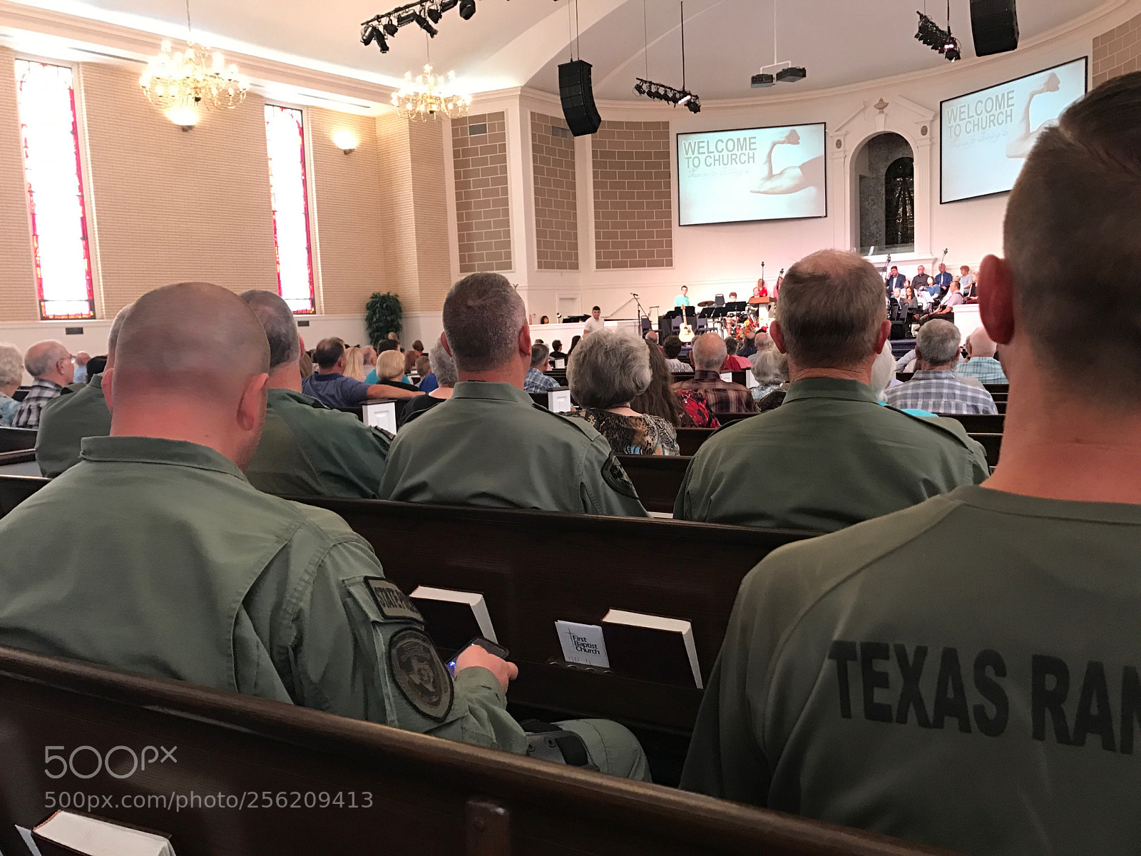 Apple iPhone 7 sample photo. Texas rangers in church photography