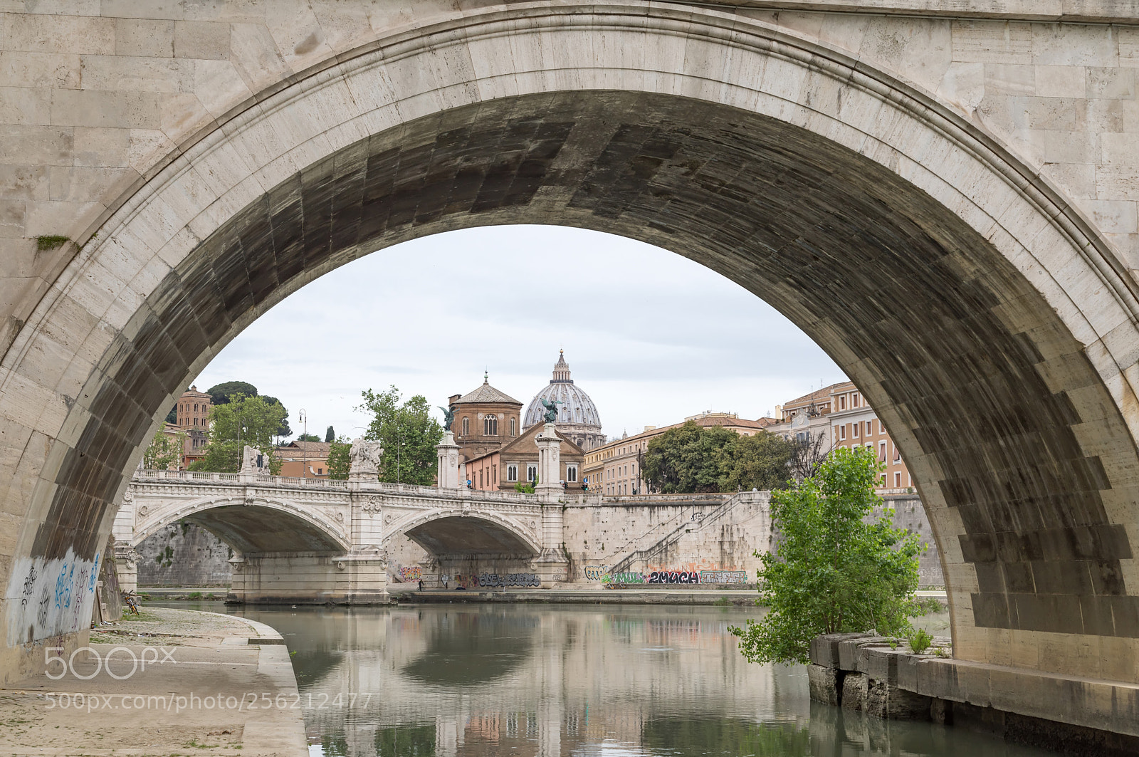 Canon EOS 5D Mark IV sample photo. Under the bridge photography
