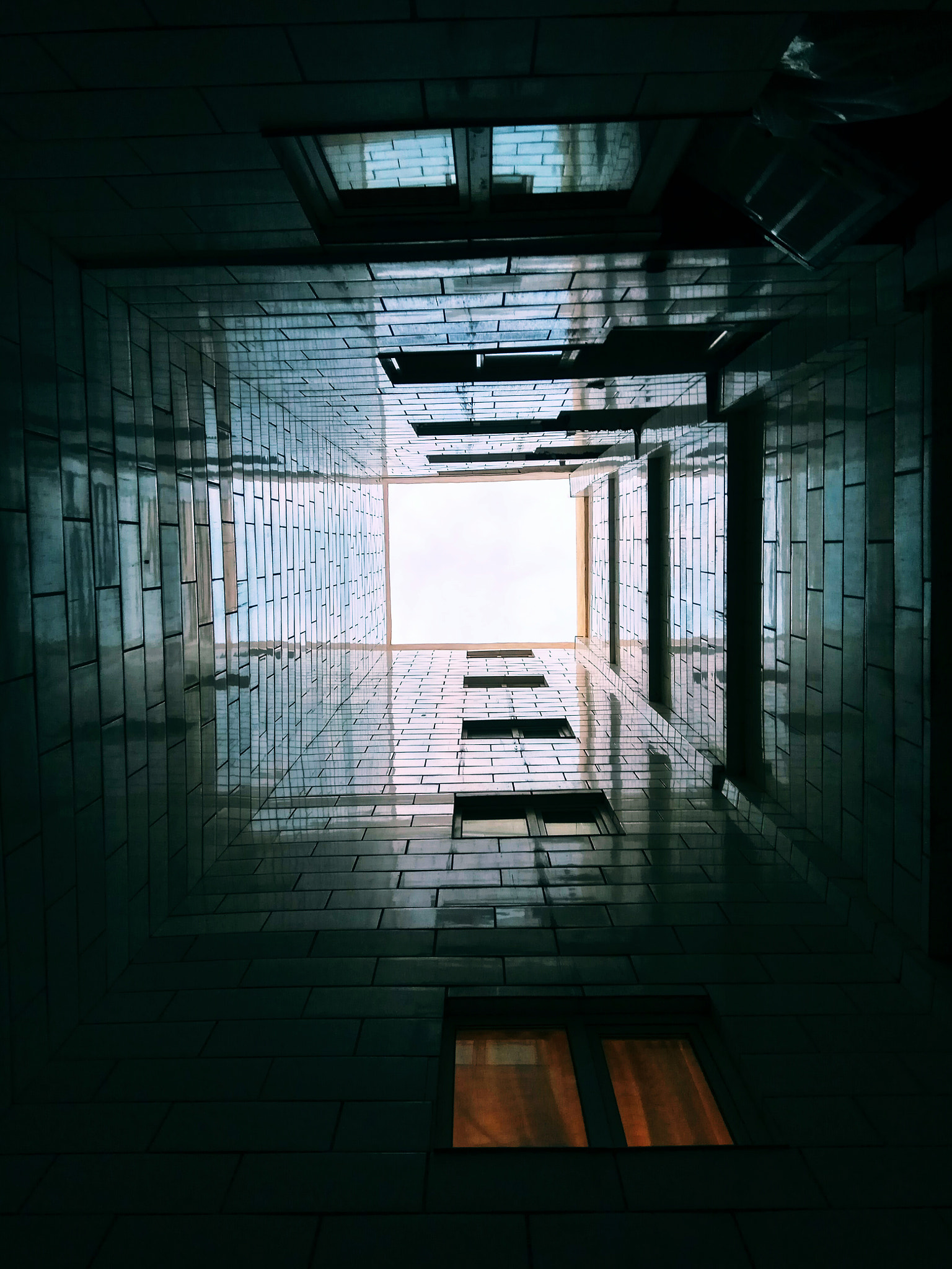 Xiaomi Redmi Note 4X sample photo. Under the ceiling of smoke photography