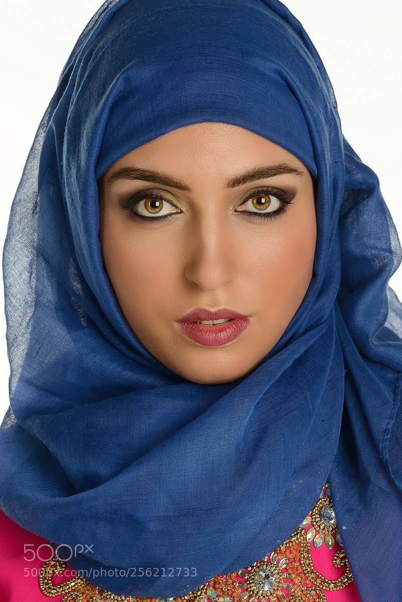 Nikon D800 sample photo. Blue hijab photography
