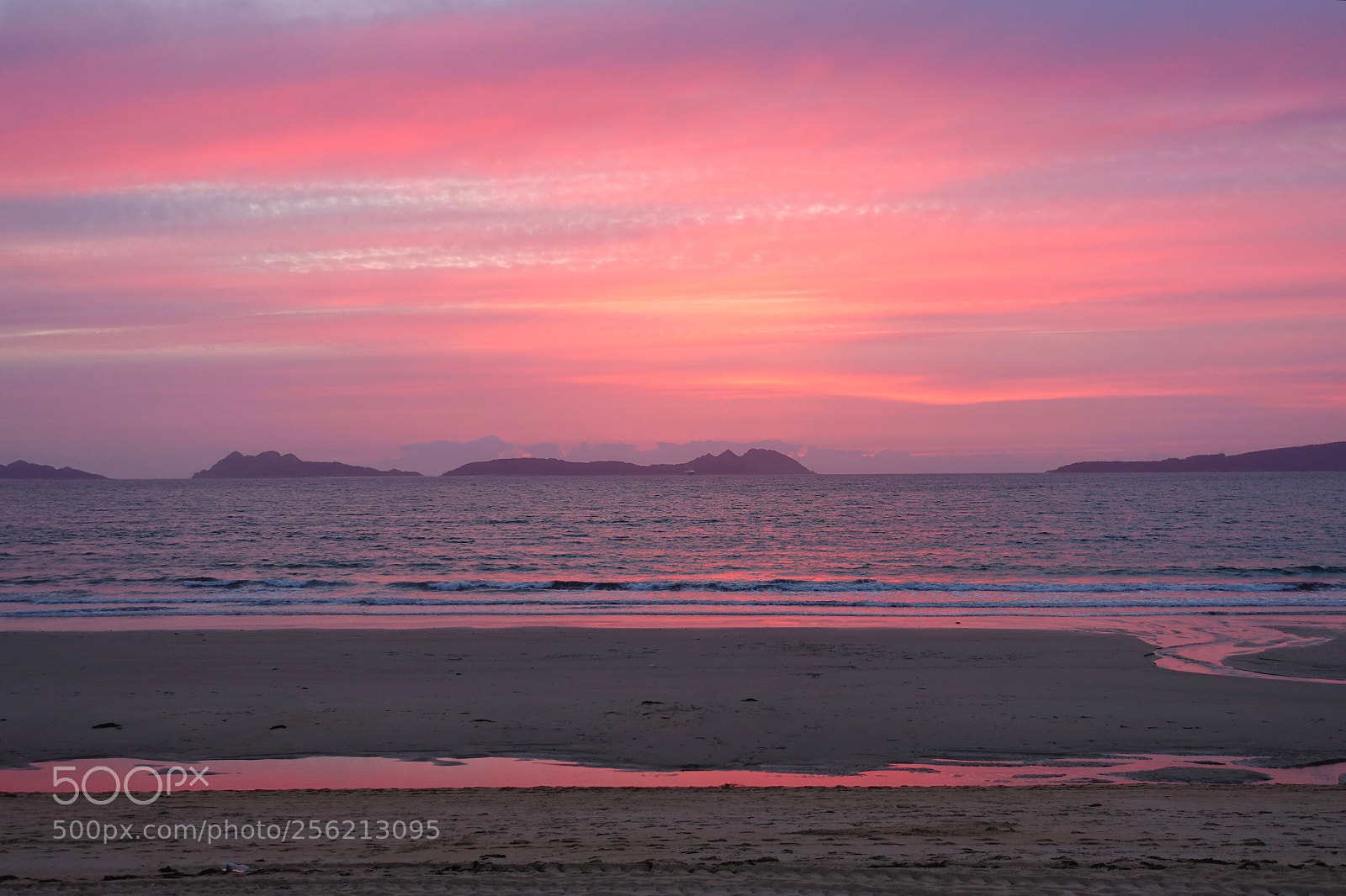 Sony Cyber-shot DSC-RX100 IV sample photo. Samil in pink photography