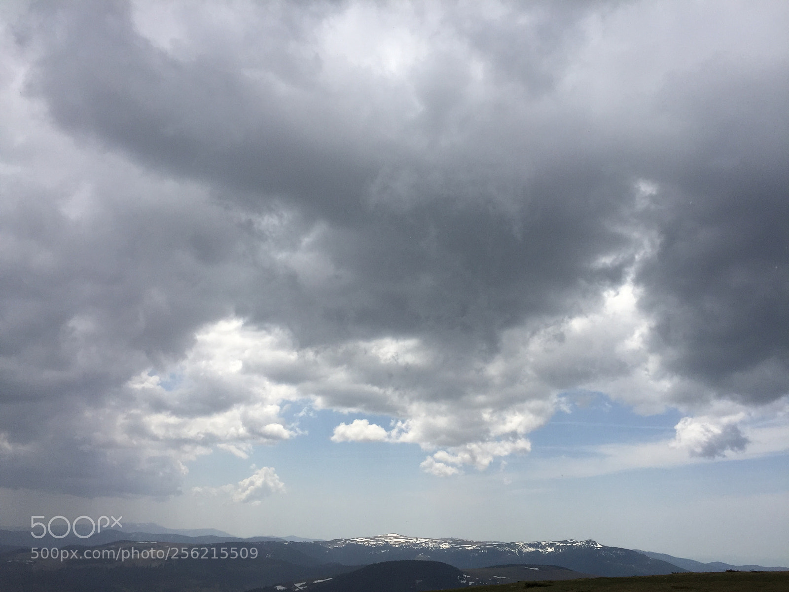 Apple iPhone 6 sample photo. Clouds gathering over the photography