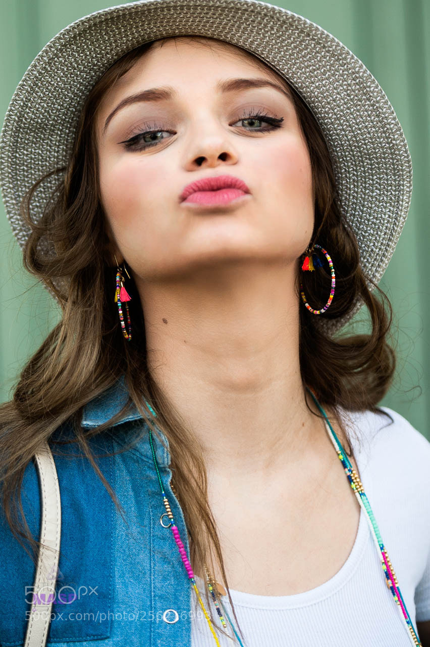 Nikon D700 sample photo. Kiss photography