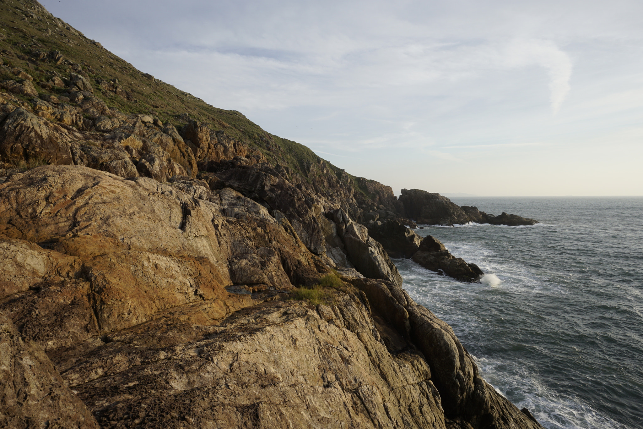 Sony a6000 + Sony E 10-18mm F4 OSS sample photo. Trail to lagoinha do leste photography