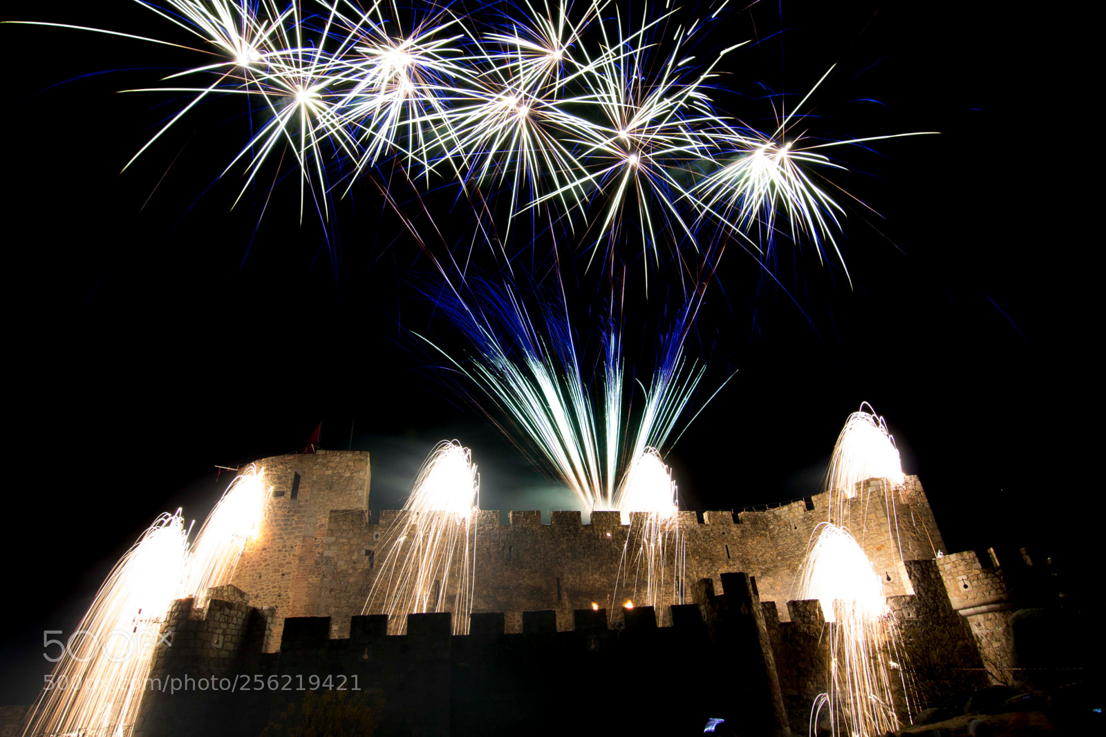 Canon EOS 60D sample photo. Fireworks castle photography