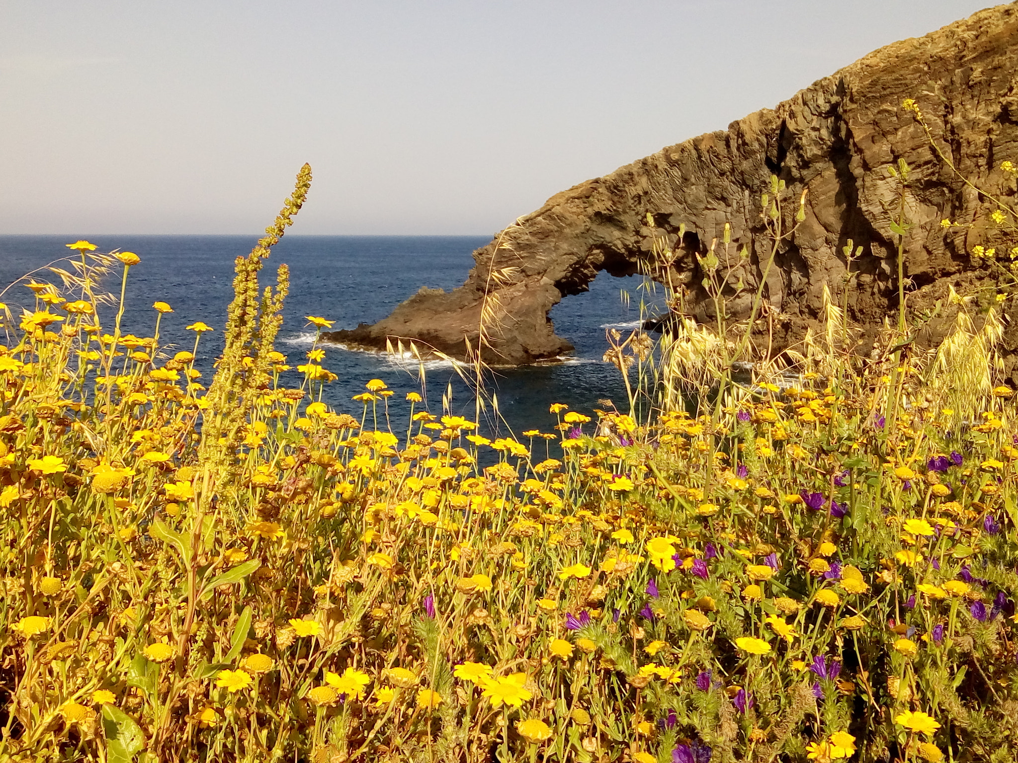 ASUS ZenFone 3 Max (ZC520TL) sample photo. Elephant's arch, sicily photography