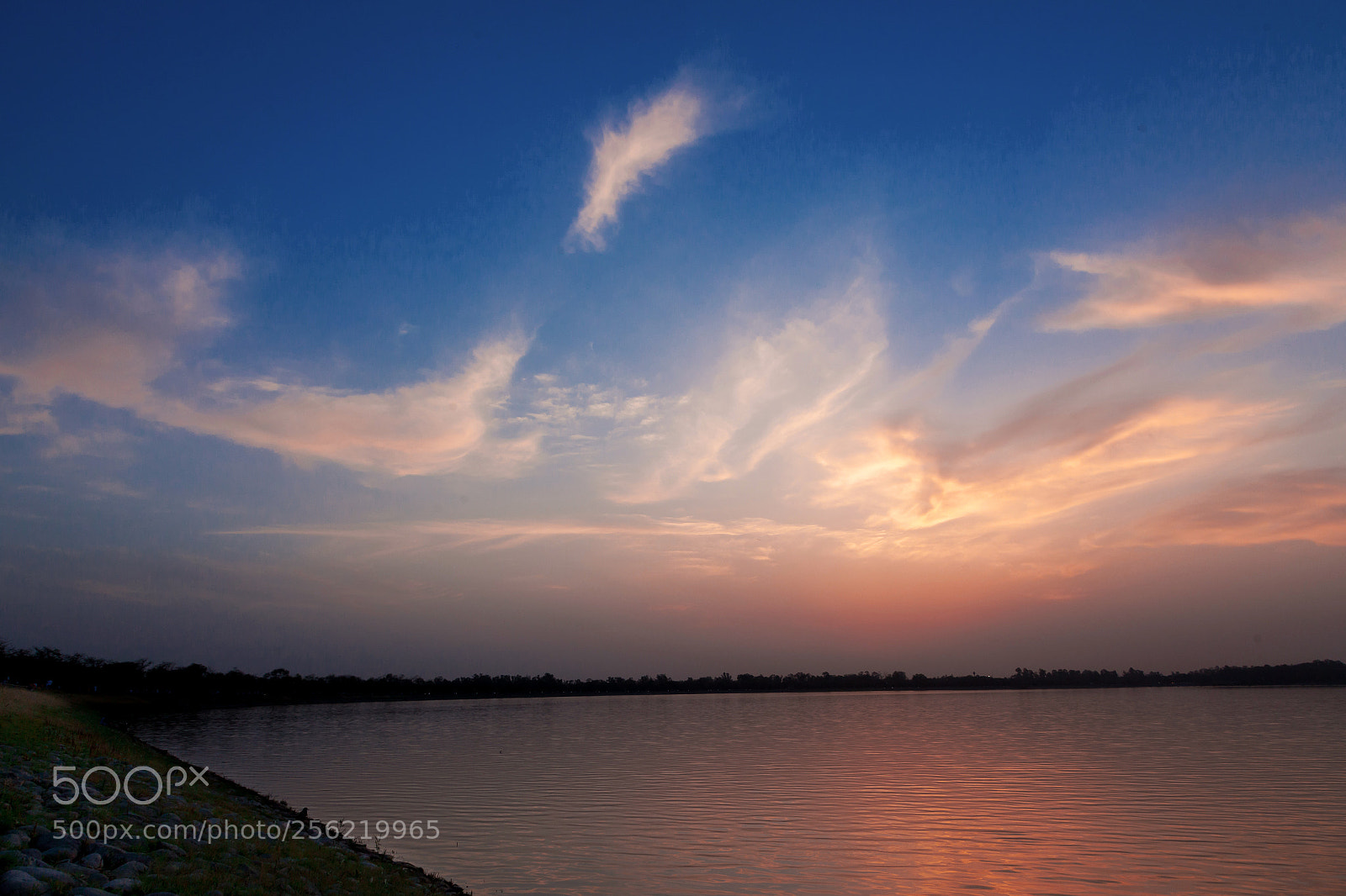 Canon EOS 5D Mark II sample photo. Floating clouds photography