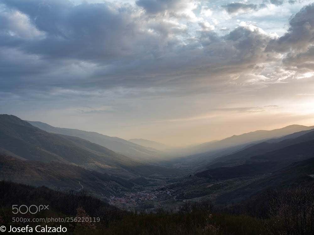 Olympus OM-D E-M1 Mark II sample photo. Desde el mirador de photography