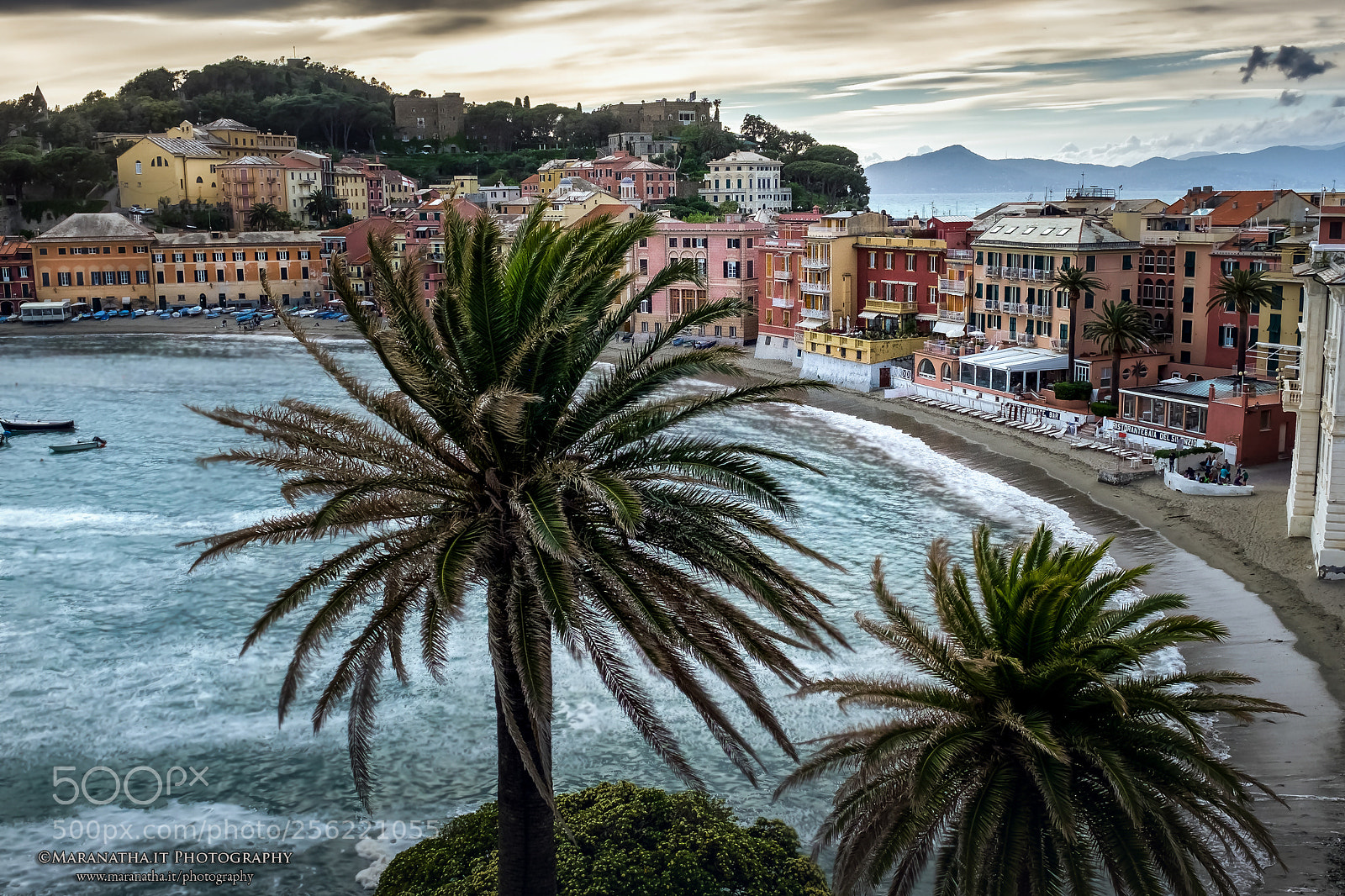 Fujifilm X100T sample photo. Baia di levante photography