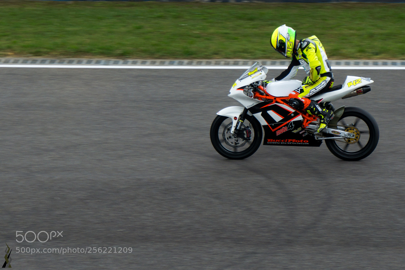 Sony a6000 sample photo. Moto estate franciacorta photography