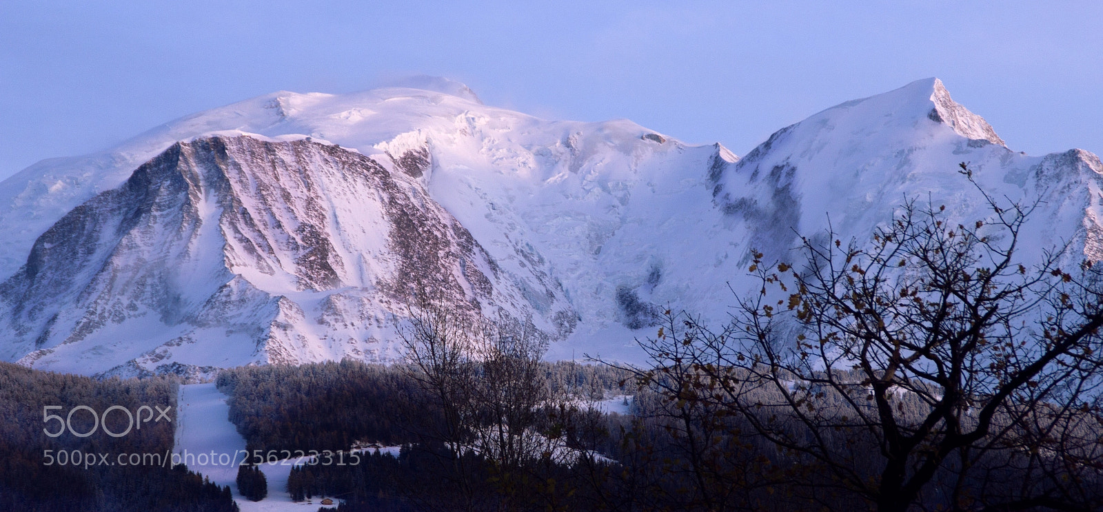 Canon EOS 550D (EOS Rebel T2i / EOS Kiss X4) sample photo. Mont blanc photography