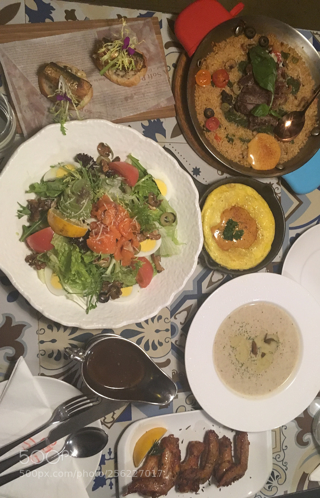 Apple iPhone SE sample photo. Dinner photography
