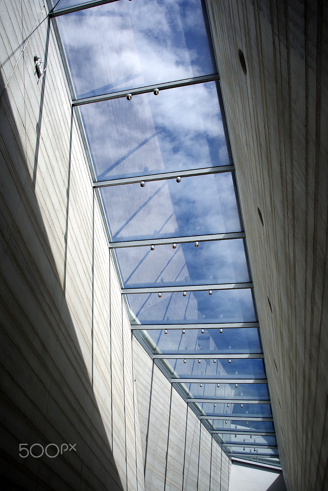 Tokina 19-35mm F3.5-4.5 AF sample photo. Lascaux iv b photography