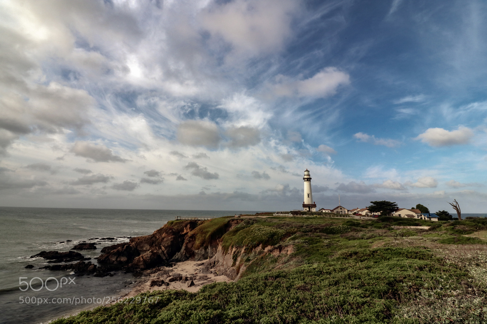 Canon EOS 750D (EOS Rebel T6i / EOS Kiss X8i) sample photo. Pigeon point lighthouse photography