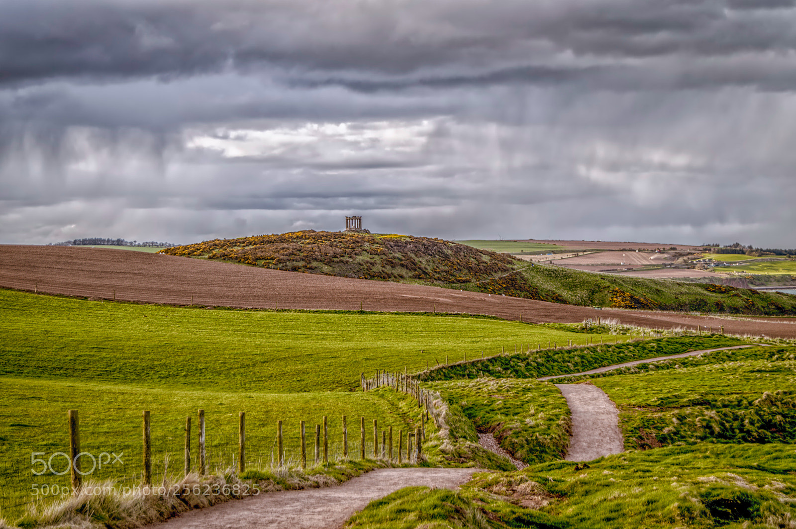 Nikon D3200 sample photo. Path to the war photography