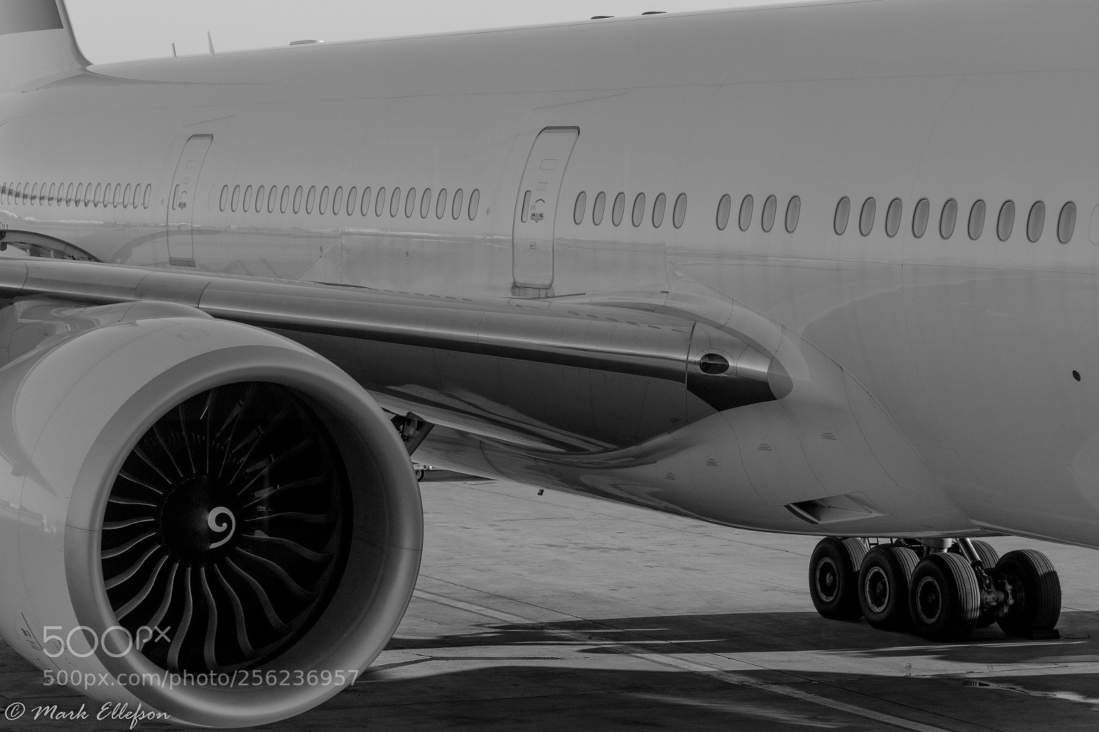 Canon EOS 70D sample photo. Jumbo jet photography