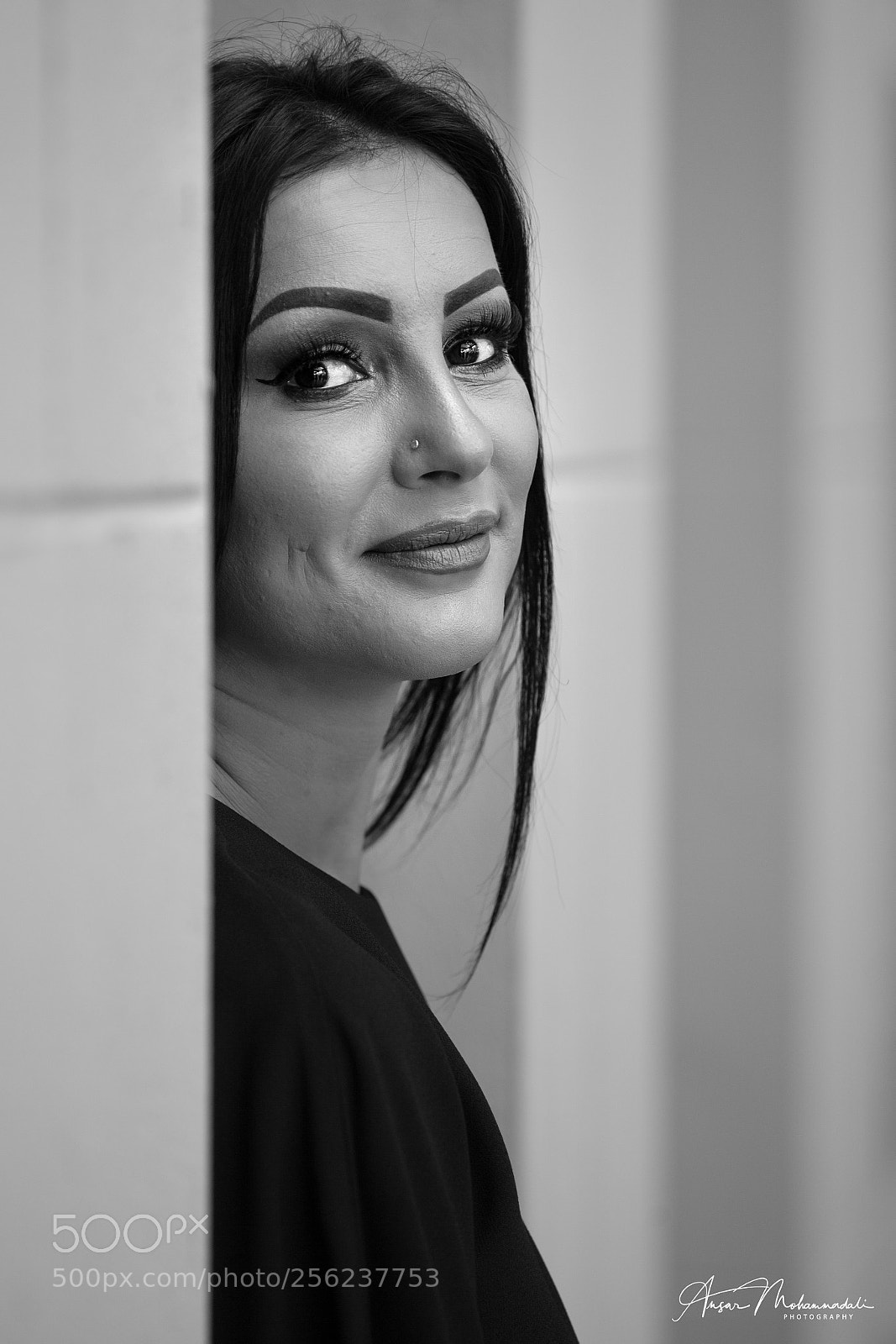 Canon EOS 5D Mark II sample photo. Portrait photography