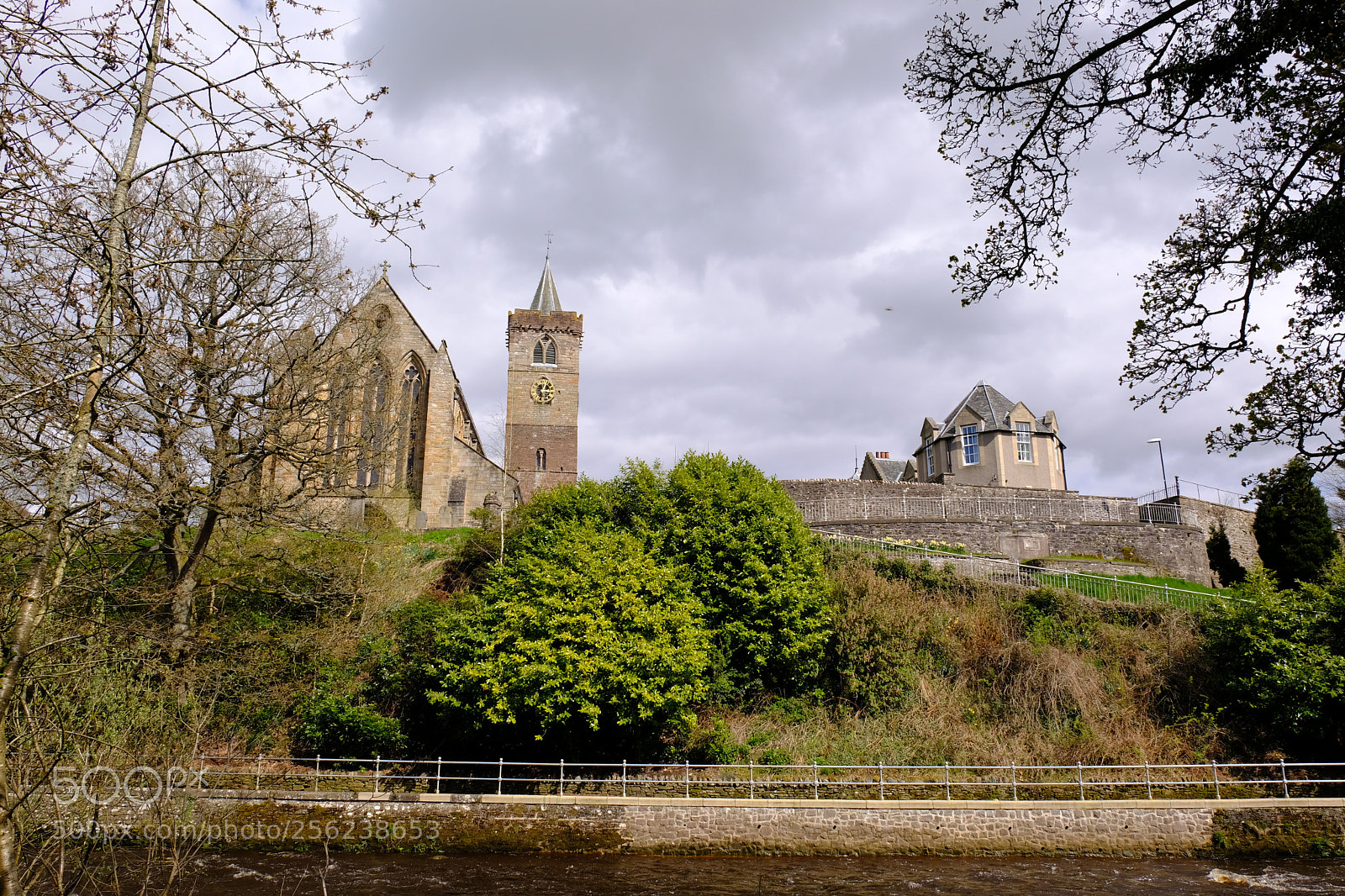 Fujifilm X-T20 sample photo. Dunblane cathedral and hall photography