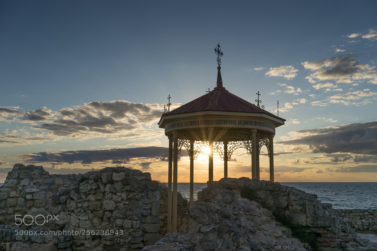 Sony a7 sample photo. Openwork gazebo at sunset photography