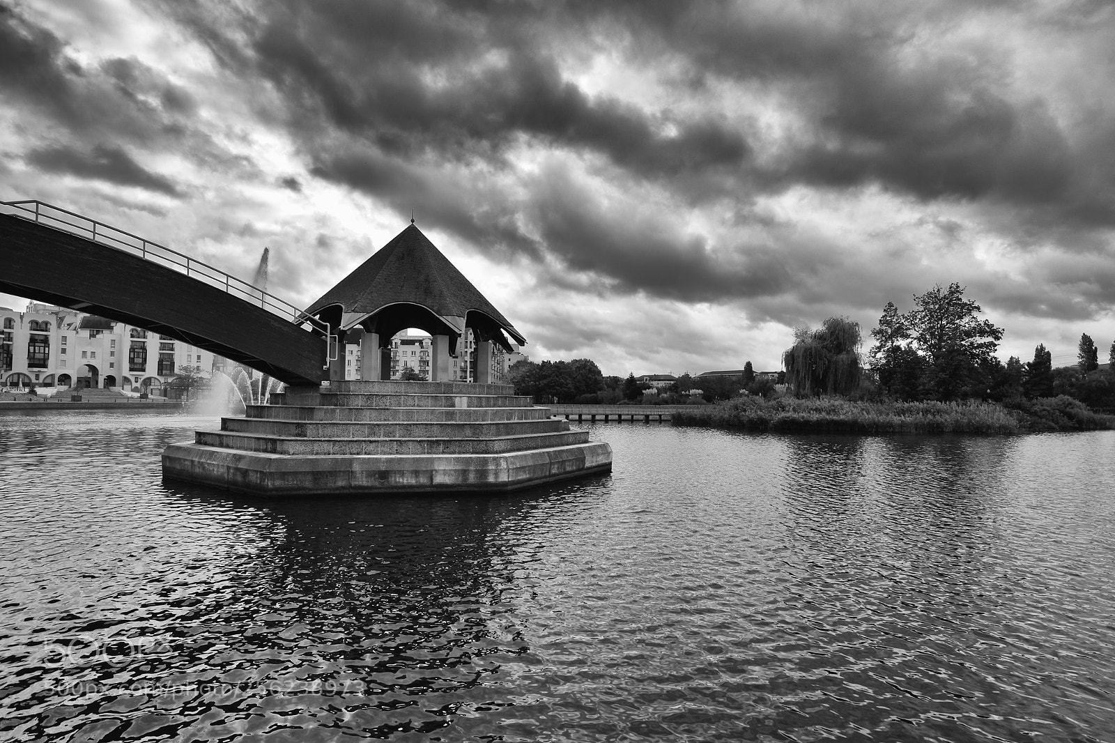 Nikon D5500 sample photo. Gray day photography