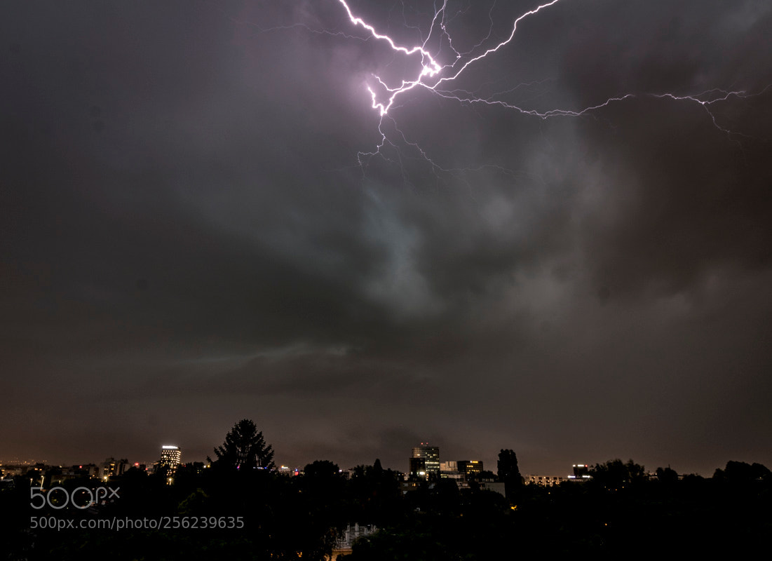 Canon EOS 760D (EOS Rebel T6s / EOS 8000D) sample photo. 1st thunder storm 2018 photography