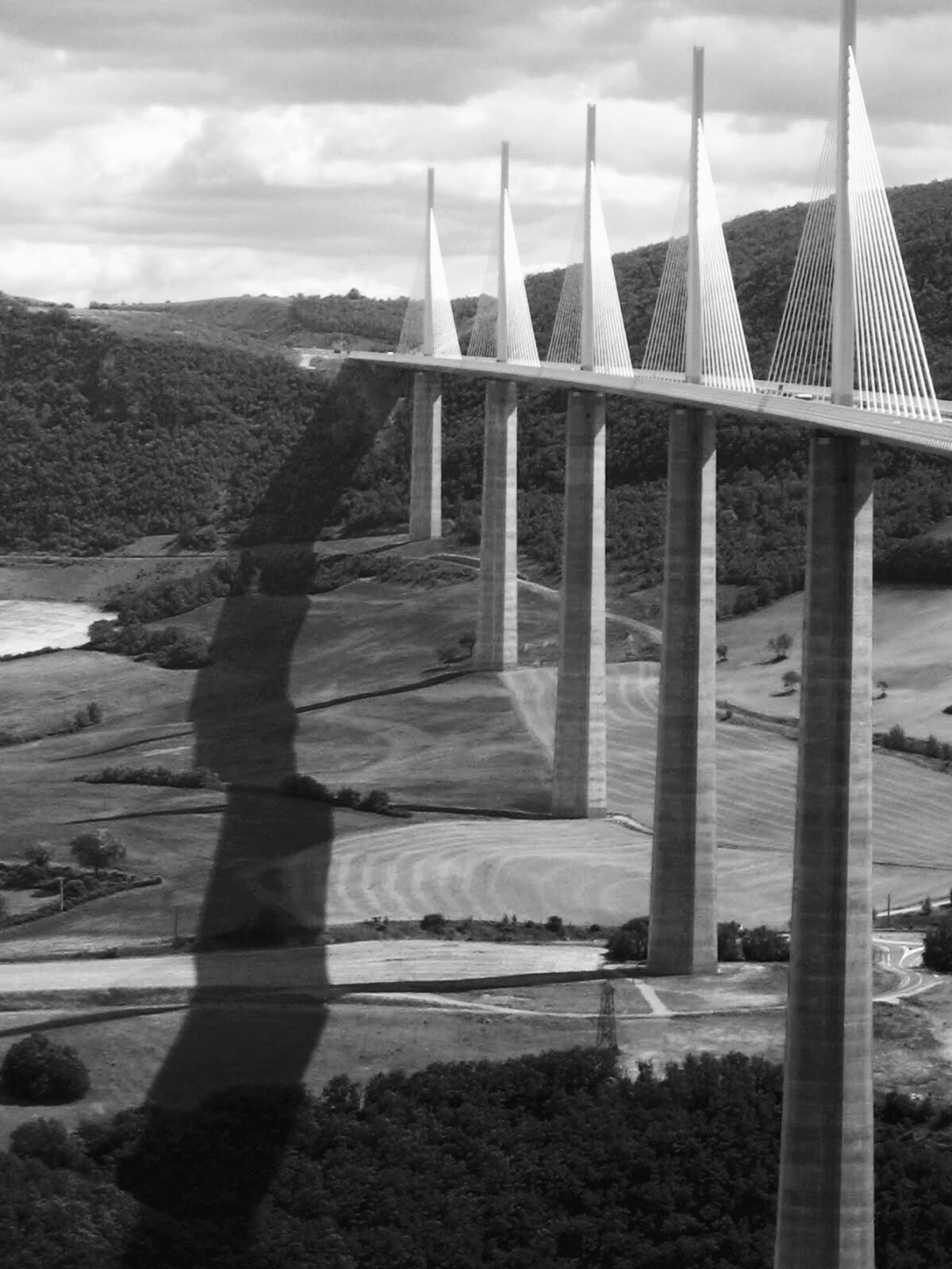 Canon POWERSHOT A85 sample photo. Viaduct of millau (france) photography