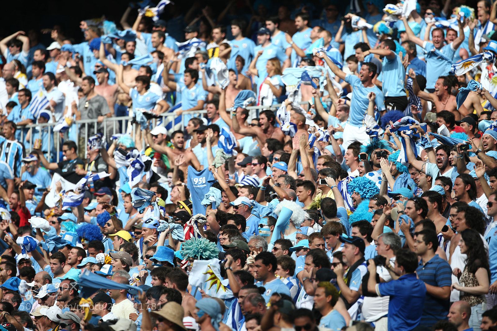 Canon EOS-1D X sample photo. Uruguay fans photography