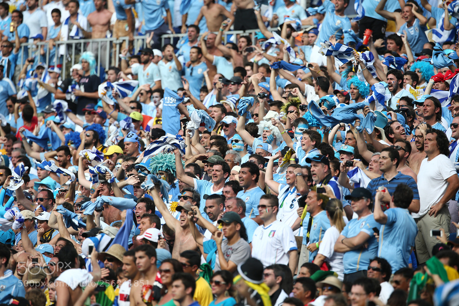 Canon EOS-1D X sample photo. Uruguay fans photography