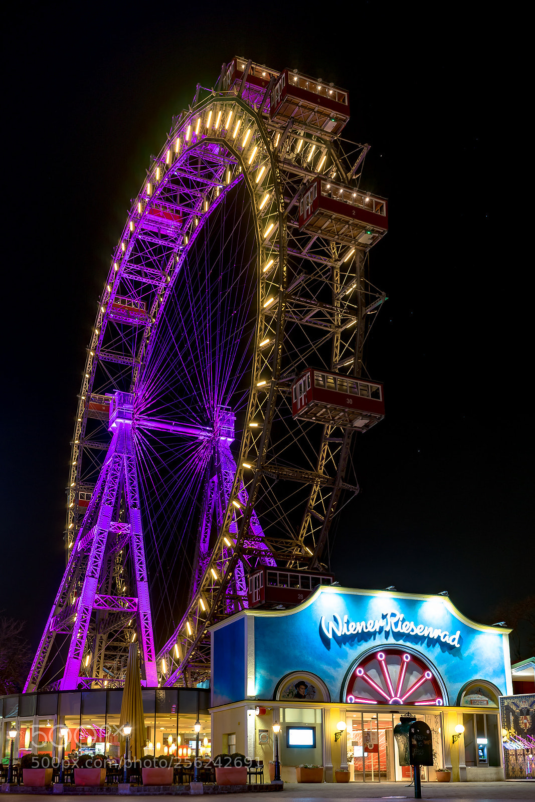 Sony a7 sample photo. Giant ferris wheel on photography