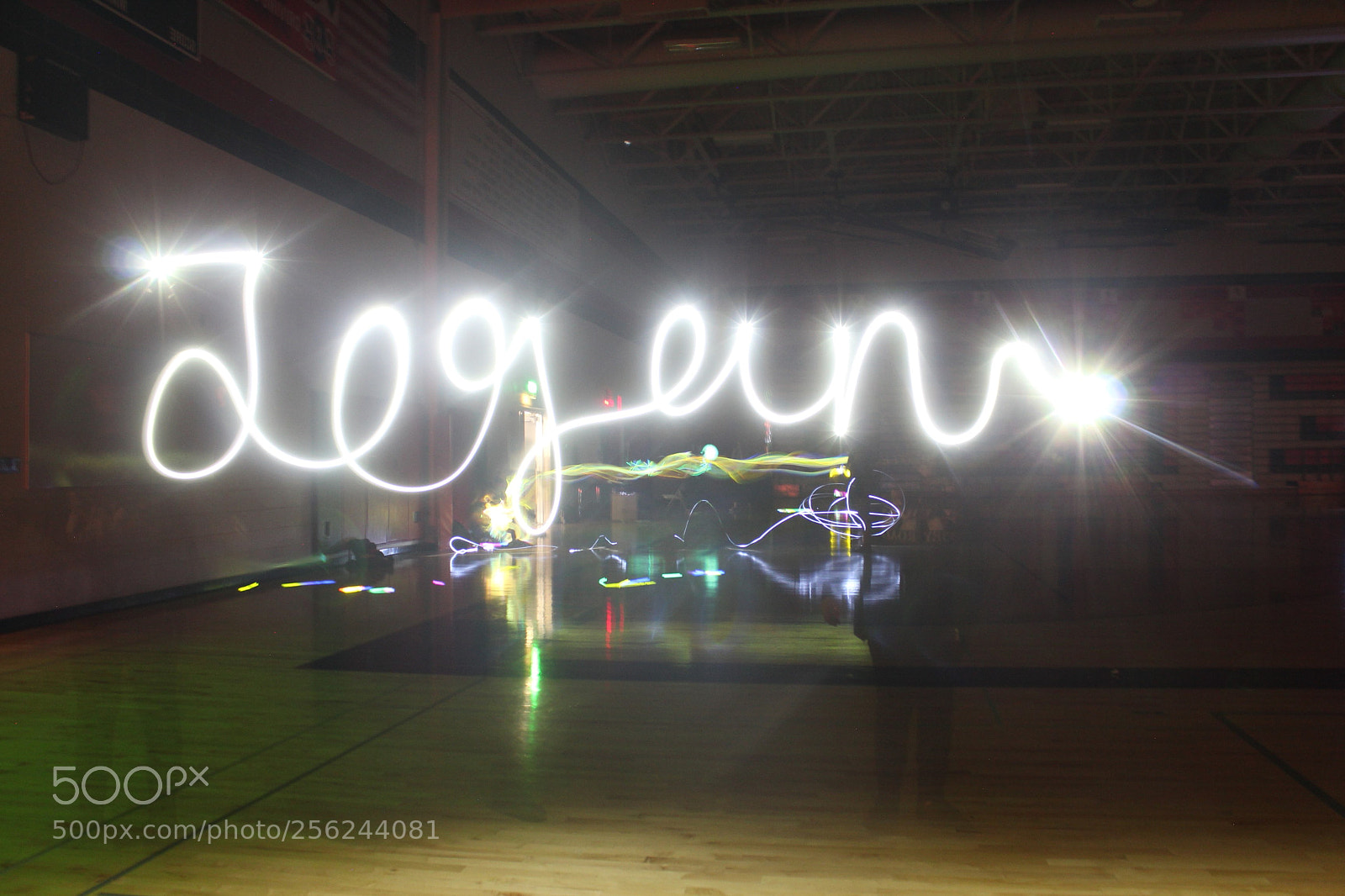 Canon EOS 1200D (EOS Rebel T5 / EOS Kiss X70 / EOS Hi) sample photo. Reversed name (light painting) photography