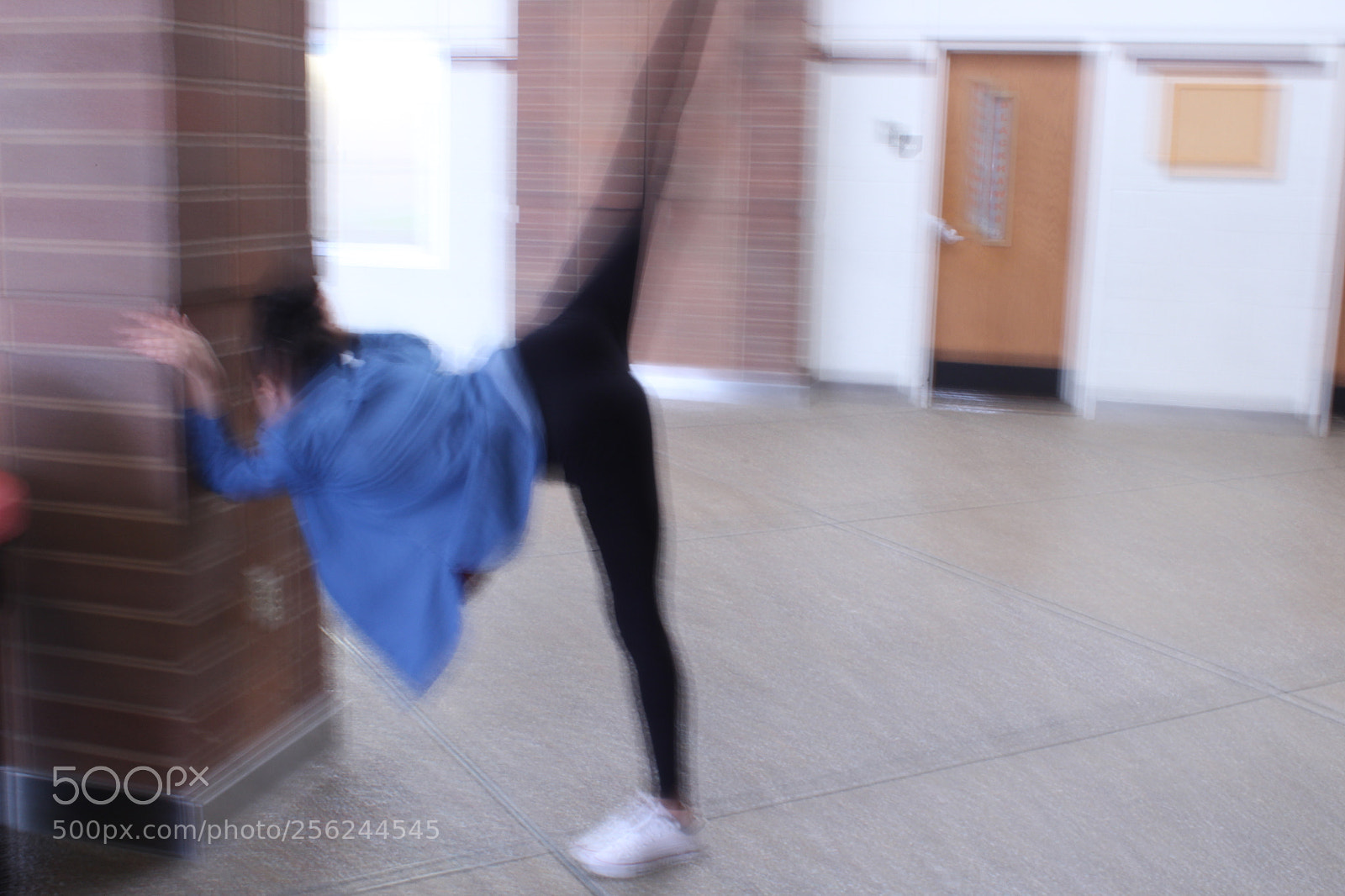 Canon EOS 1300D (EOS Rebel T6 / EOS Kiss X80) sample photo. Sofia in motion photography