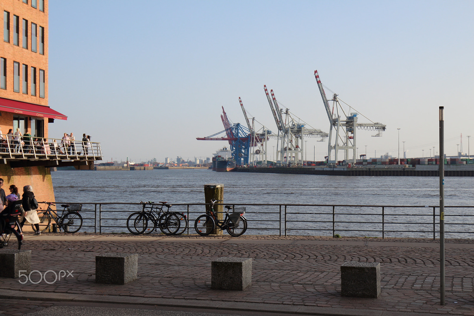 Canon EF 16-35mm F4L IS USM sample photo. Hafen photography