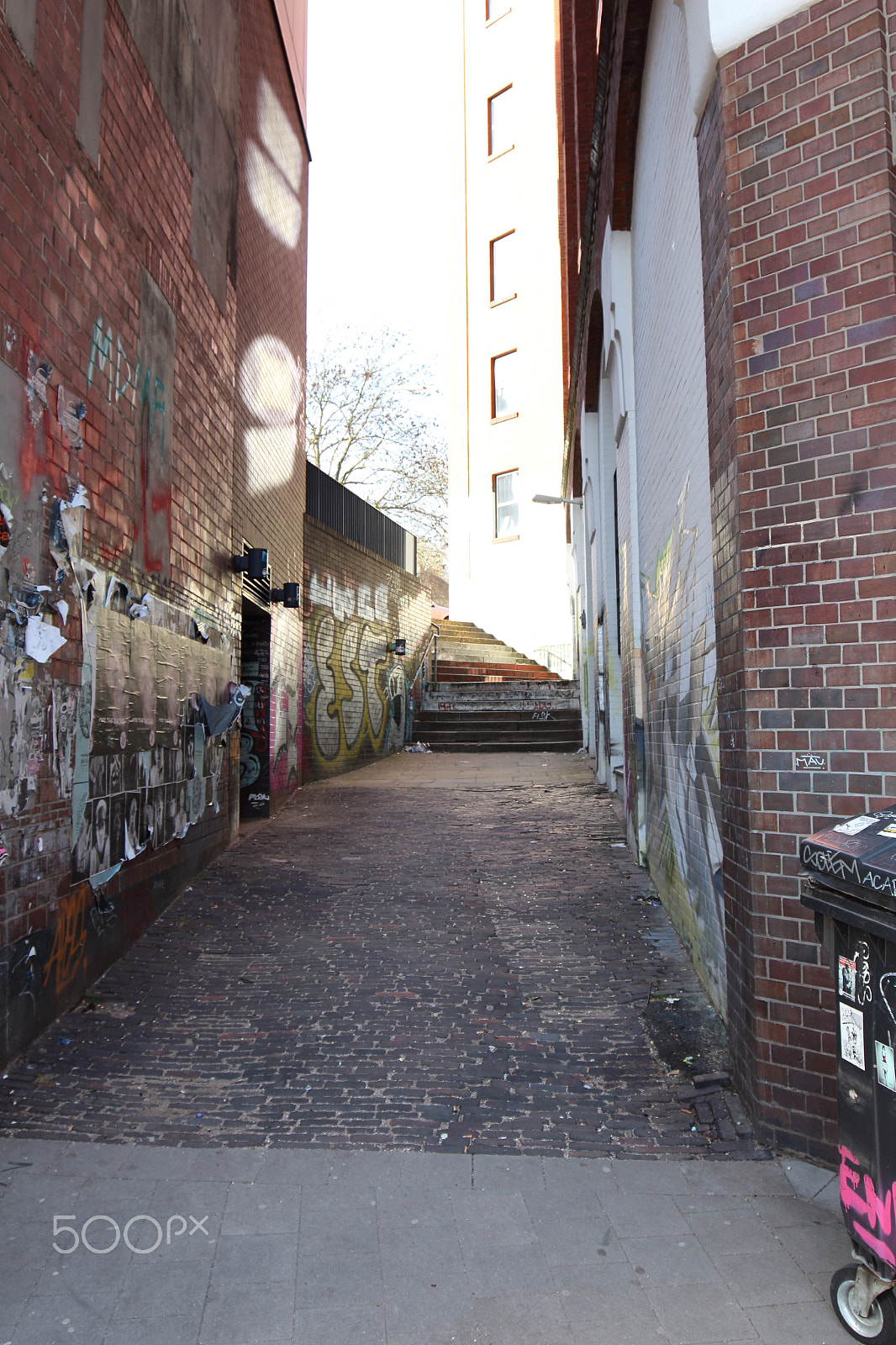 Canon EF 16-35mm F4L IS USM sample photo. Vicolo photography
