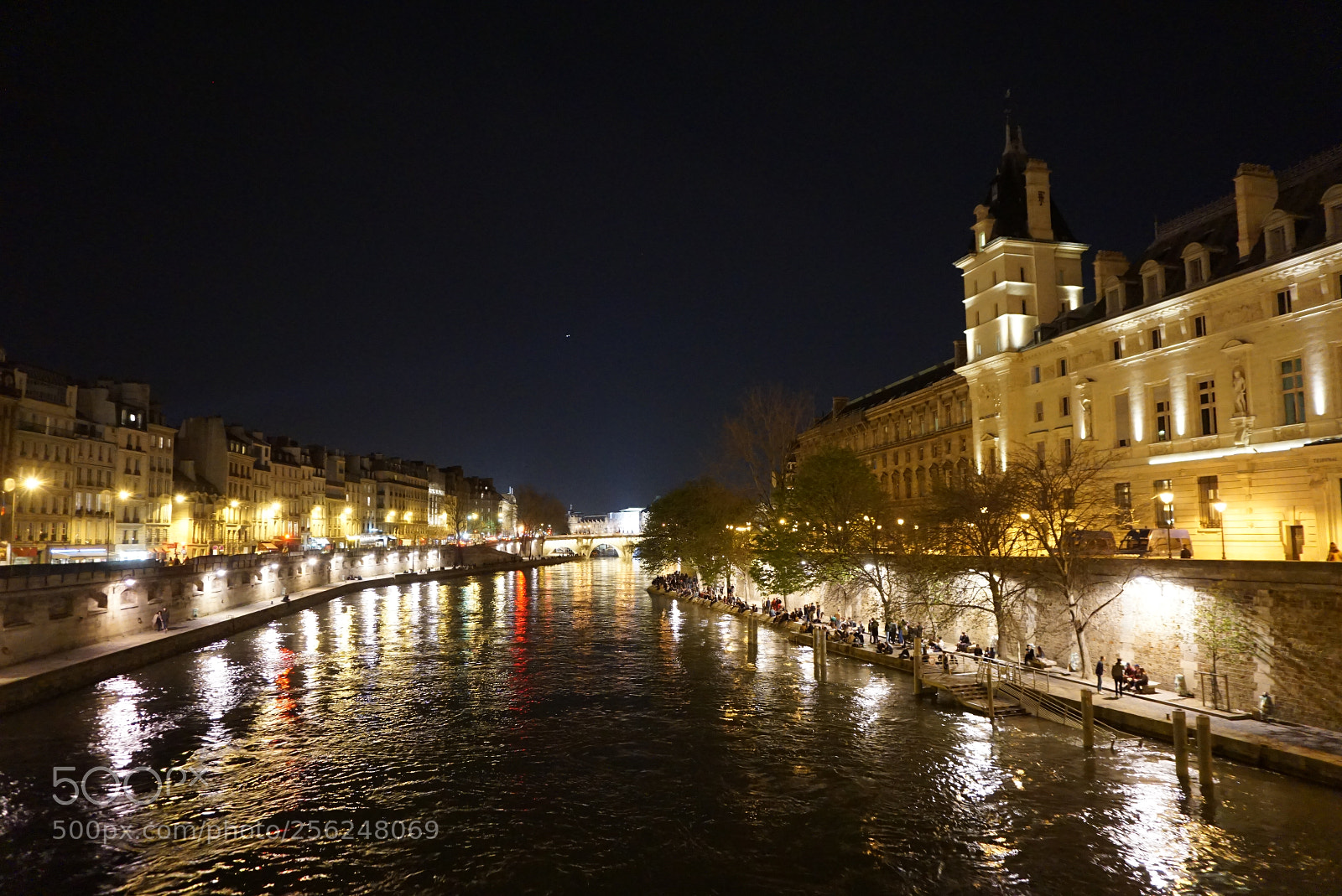 Sony a6000 sample photo. Paris photography