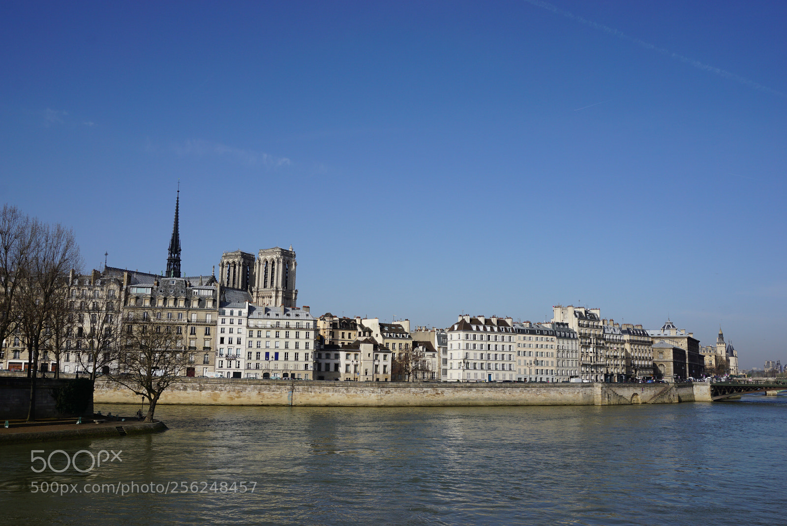 Sony a6000 sample photo. Paris photography