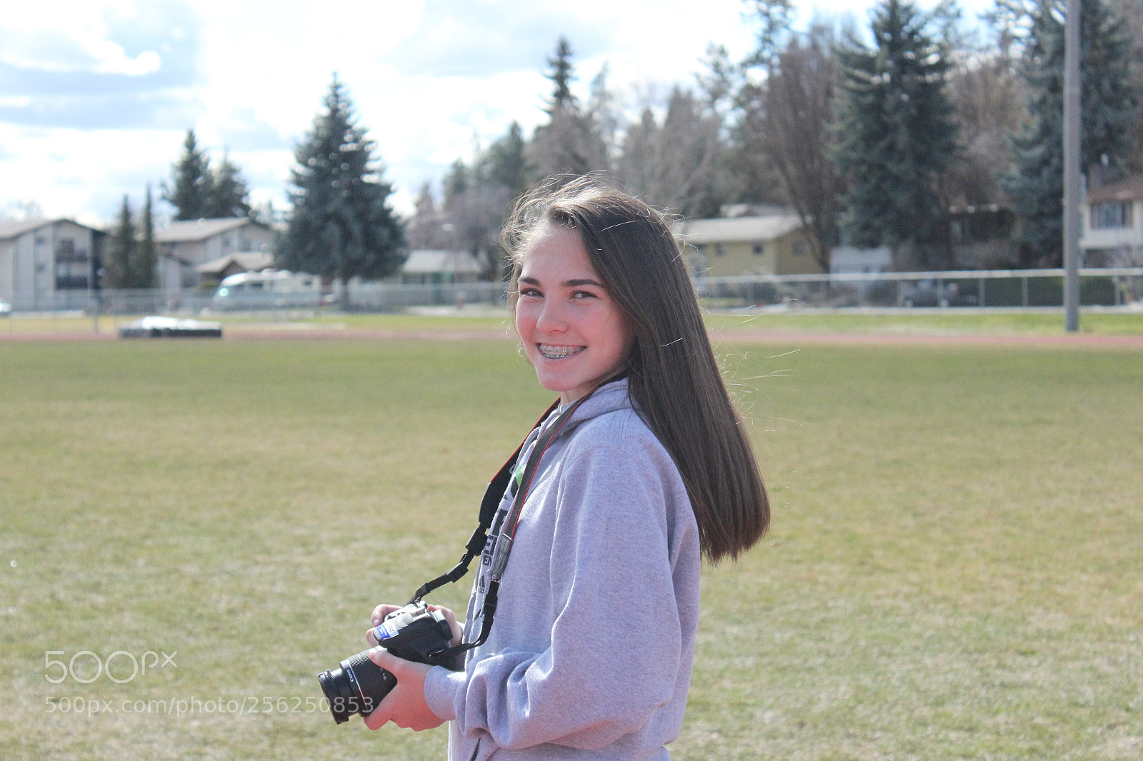 Canon EOS 1200D (EOS Rebel T5 / EOS Kiss X70 / EOS Hi) sample photo. "makenna turn around" photography
