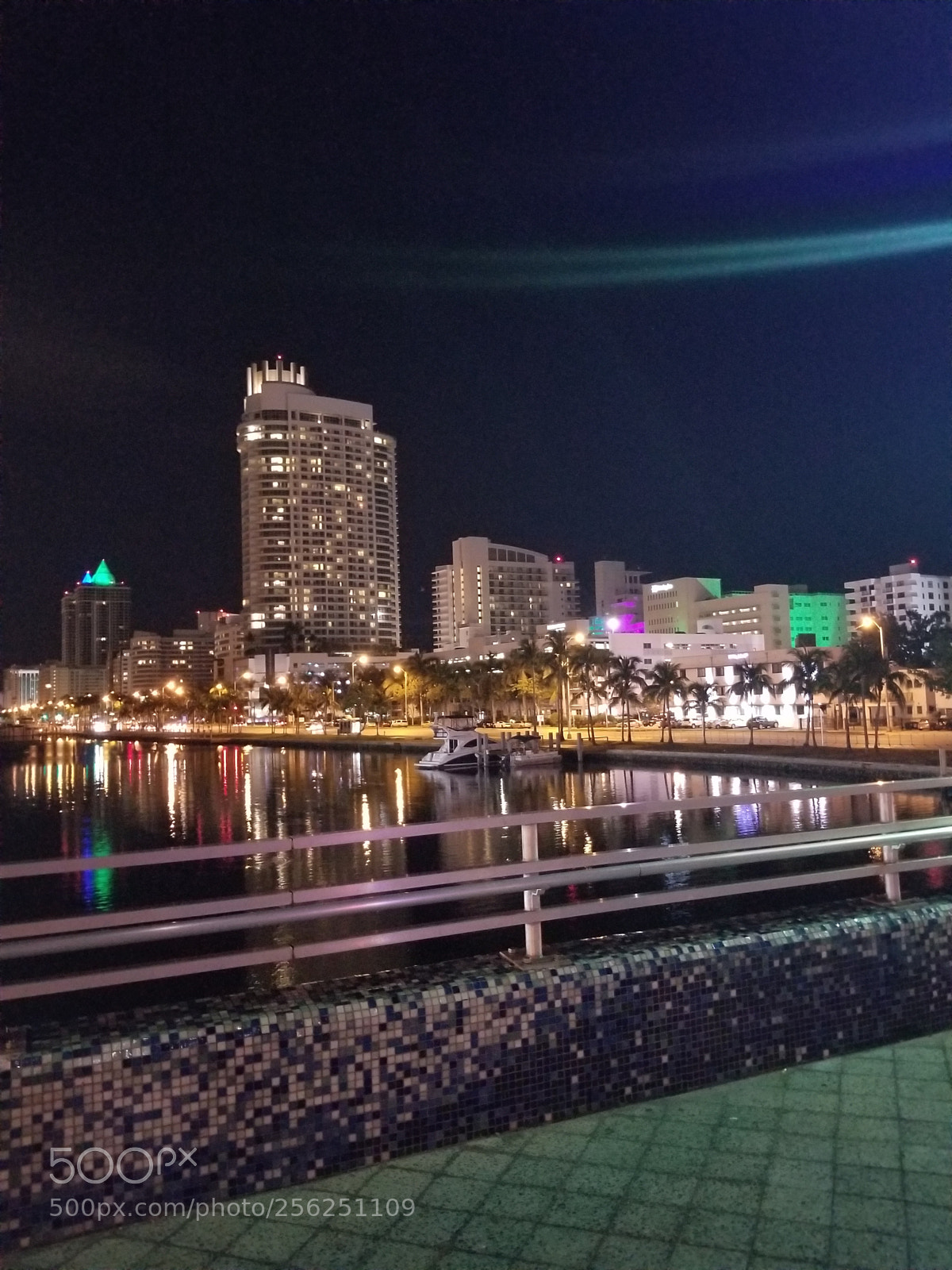 Samsung Galaxy S8+ sample photo. Miami nites photography