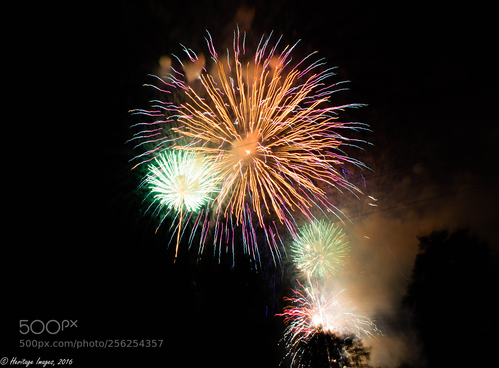 Canon EOS 650D (EOS Rebel T4i / EOS Kiss X6i) sample photo. Fireworks photography