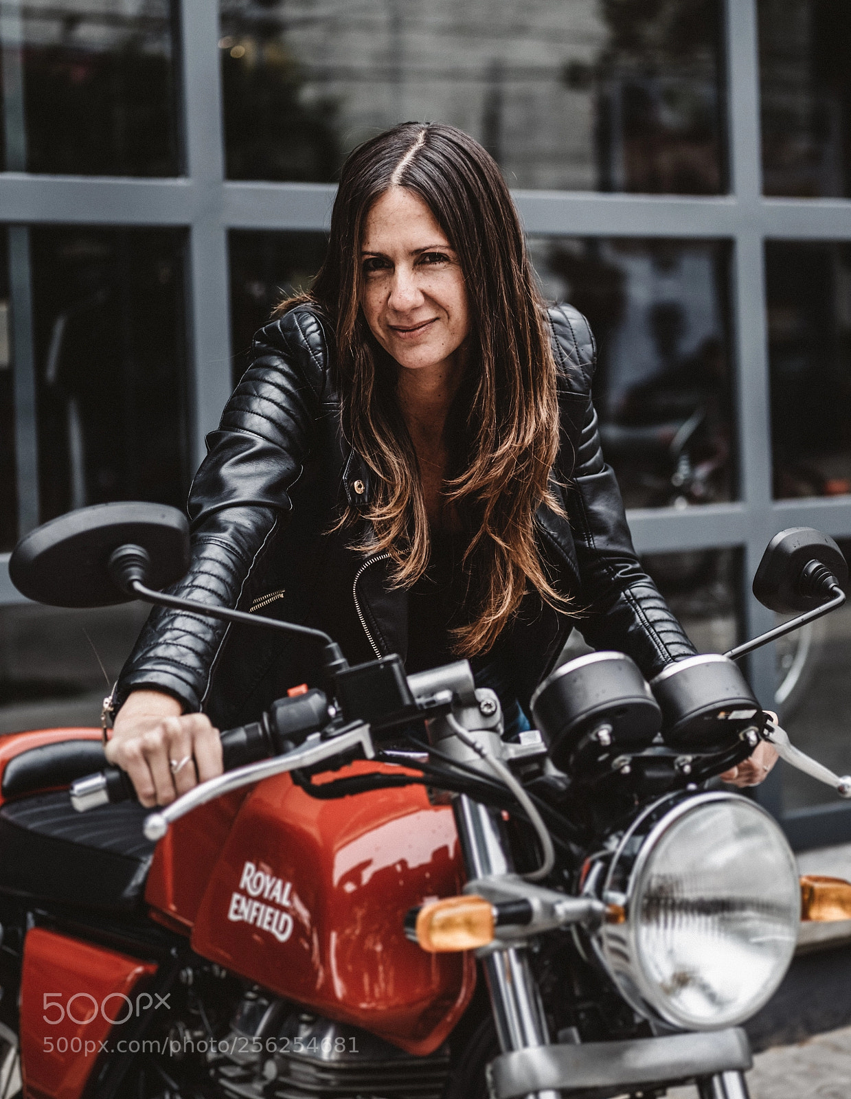 Fujifilm X-T1 sample photo. Moto photography