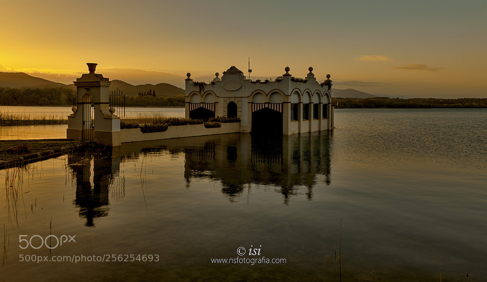 Canon EOS 5D Mark II sample photo. Pesquera de banyoles al photography