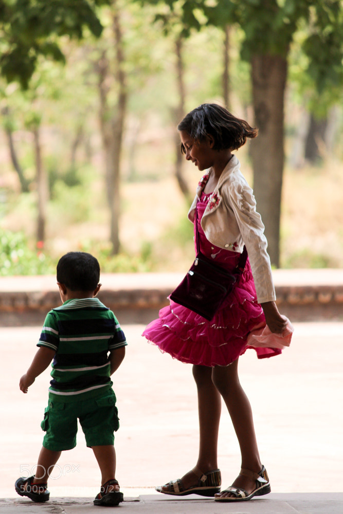 Canon EOS 650D (EOS Rebel T4i / EOS Kiss X6i) sample photo. Children, india 2015 photography