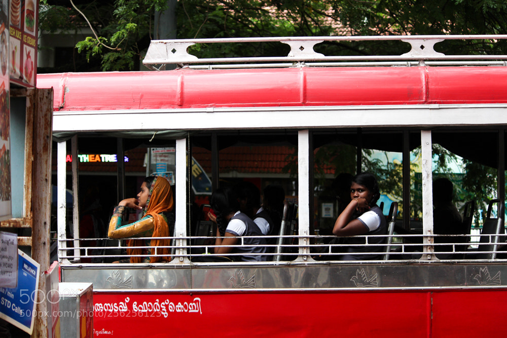 Canon EOS 650D (EOS Rebel T4i / EOS Kiss X6i) sample photo. Bus, fort kochi, india photography