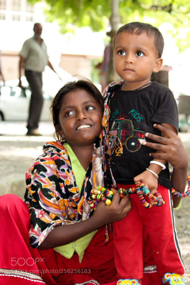 Canon EOS 650D (EOS Rebel T4i / EOS Kiss X6i) sample photo. Brothers, fort kochi, india, 2015 photography
