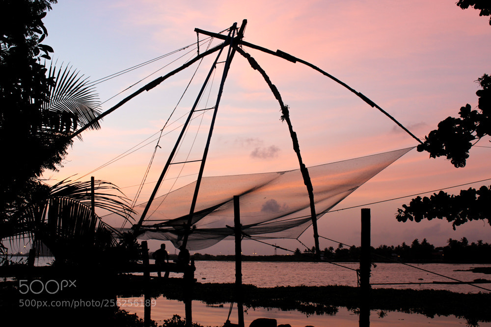 Canon EOS 650D (EOS Rebel T4i / EOS Kiss X6i) sample photo. Sunset at fort kochi photography