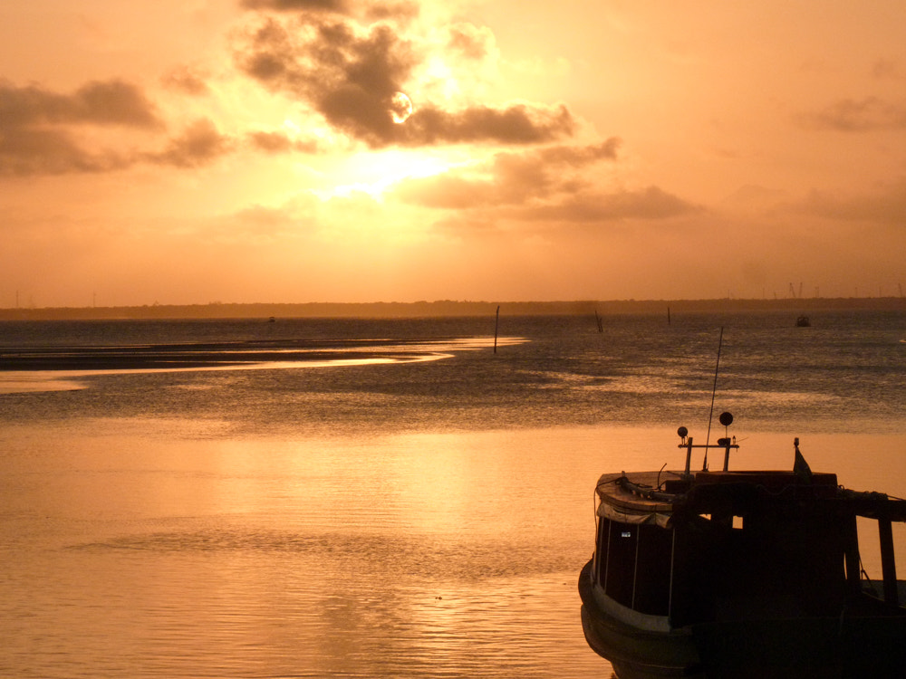 Panasonic Lumix DMC-FZ35 (Lumix DMC-FZ38) sample photo. Sun goes down, ihla du mel, brazil photography